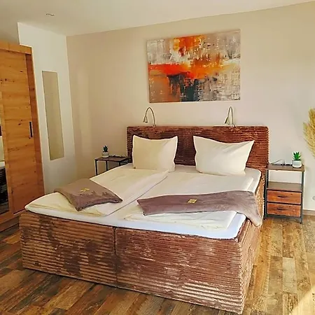 Hotel Cjs - Chill Or Drive Am Nuerburgring, New Box Spring Beds, New Furniture, Free Parking, Wlan, Tv-streaming, Quiet Location Blankenheim (North Rhine-Westphalia)
