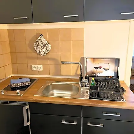 Cjs - Chill Or Drive Am Nuerburgring, New Box Spring Beds, New Furniture, Free Parking, Wlan, Tv-streaming, Quiet Location 3* Blankenheim (North Rhine-Westphalia)