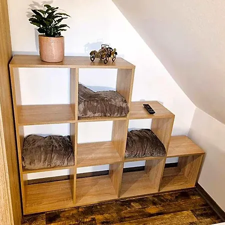 Hotel Cjs - Chill Or Drive Am Nuerburgring, New Box Spring Beds, New Furniture, Free Parking, Wlan, Tv-streaming, Quiet Location Blankenheim (North Rhine-Westphalia)
