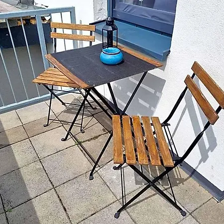 Cjs - Chill Or Drive Am Nuerburgring, New Box Spring Beds, New Furniture, Free Parking, Wlan, Tv-streaming, Quiet Location Blankenheim (North Rhine-Westphalia)