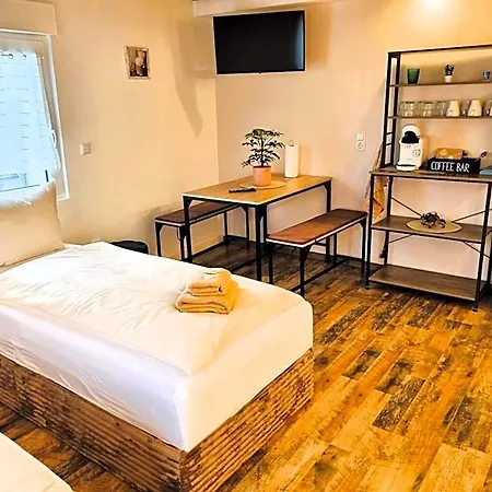 Cjs - Chill Or Drive Am Nuerburgring, New Box Spring Beds, New Furniture, Free Parking, Wlan, Tv-streaming, Quiet Location Hotel 3*
