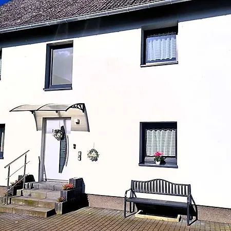 Cjs - Chill Or Drive Am Nuerburgring, New Box Spring Beds, New Furniture, Free Parking, Wlan, Tv-streaming, Quiet Location Hotel 3*